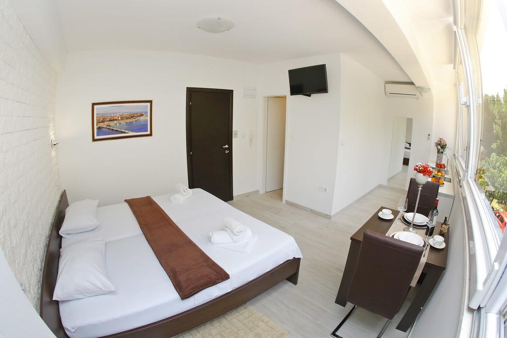 Deluxe Mkc Apartments Zadar Eksteriør billede